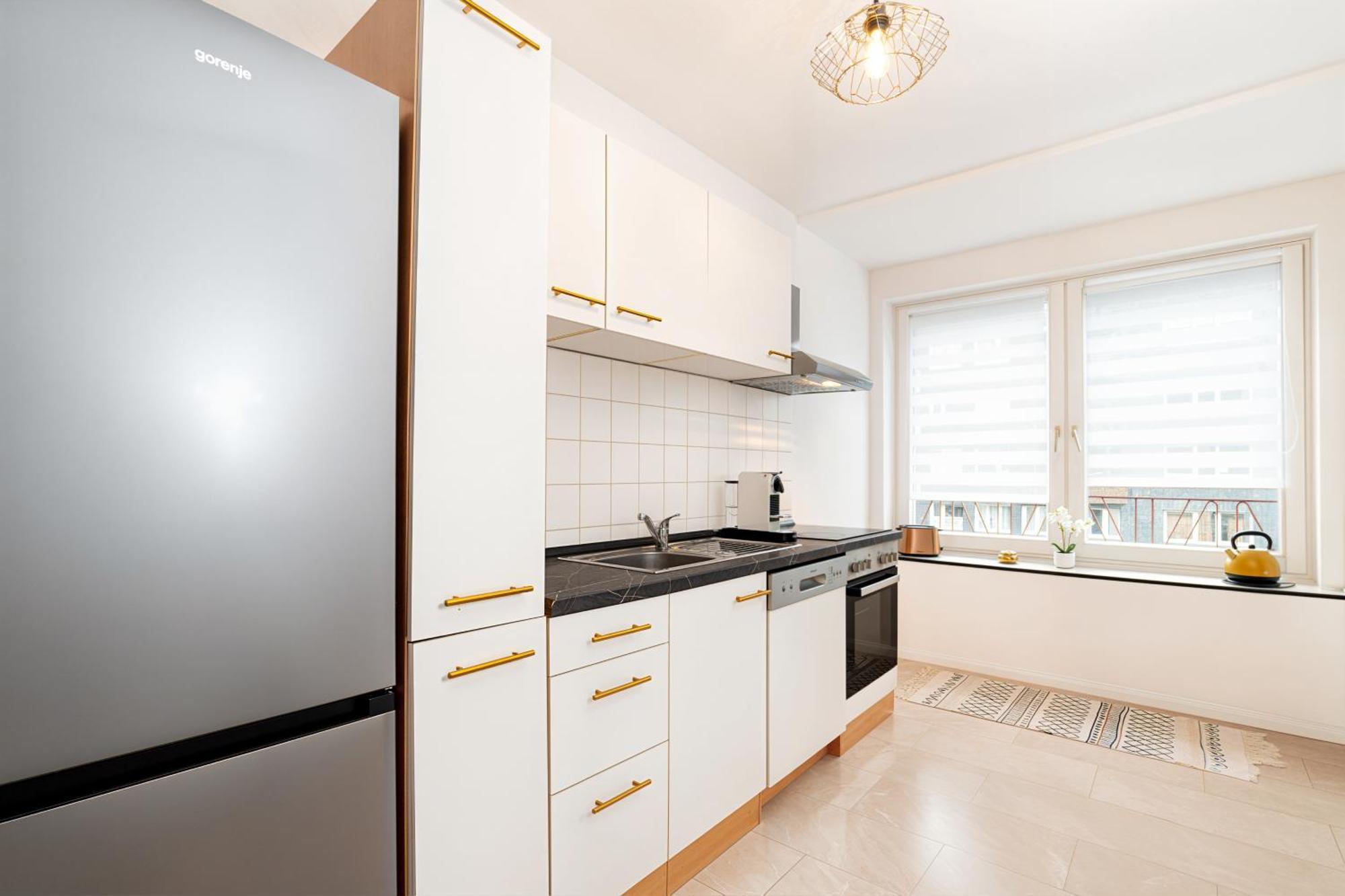 Smart Home - Essen - Perfect For 5 Guests! Central - Balcony - Netflix - Free Parking Zone Dış mekan fotoğraf